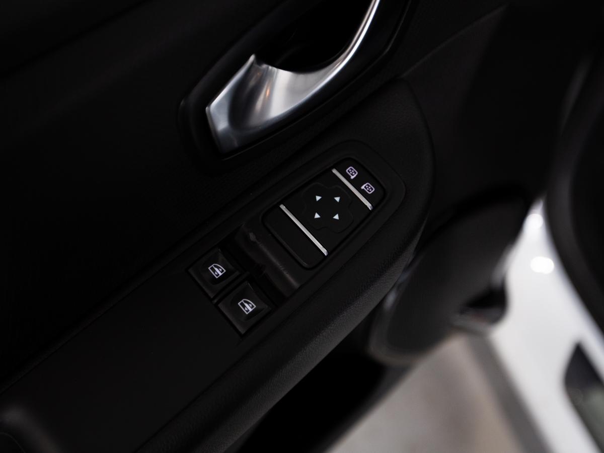 renault-clio-sport-tourer-2019-diesel-1461cc