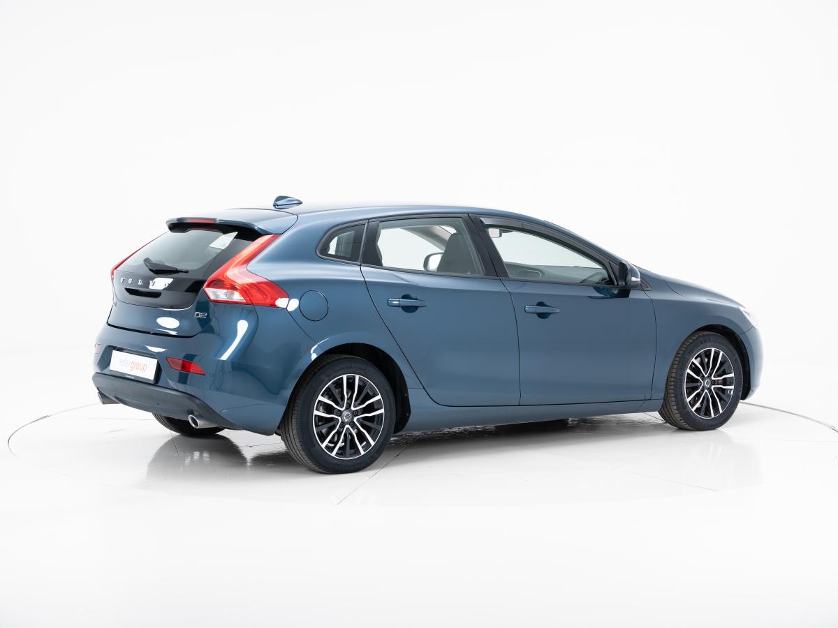 volvo-v40-2019-diesel-1969cc