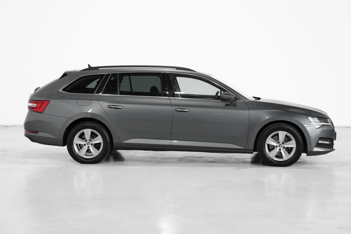 skoda-superb-2022-diesel-1968cc