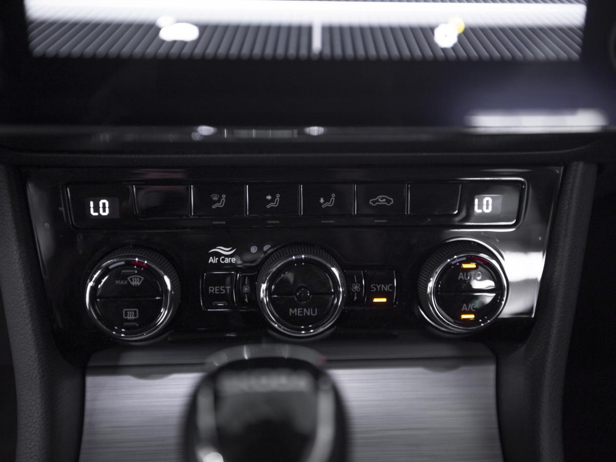 skoda-superb-2022-diesel-1968cc