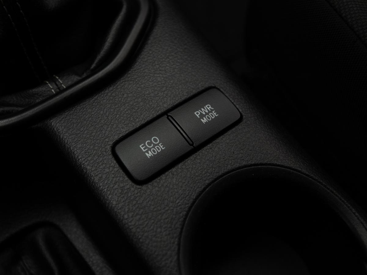 toyota-hilux-2020-diesel-2393cc