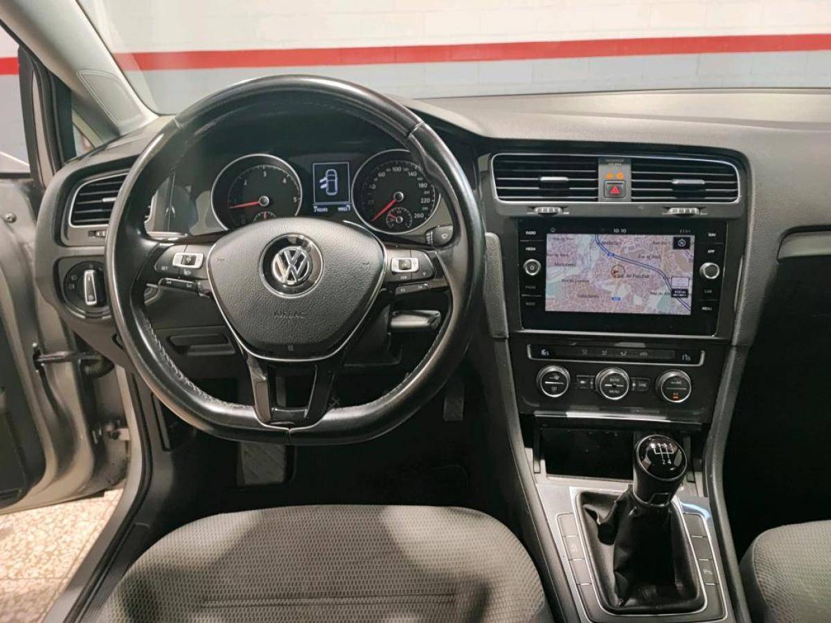 volkswagen-golf-2020-diesel-1598cc
