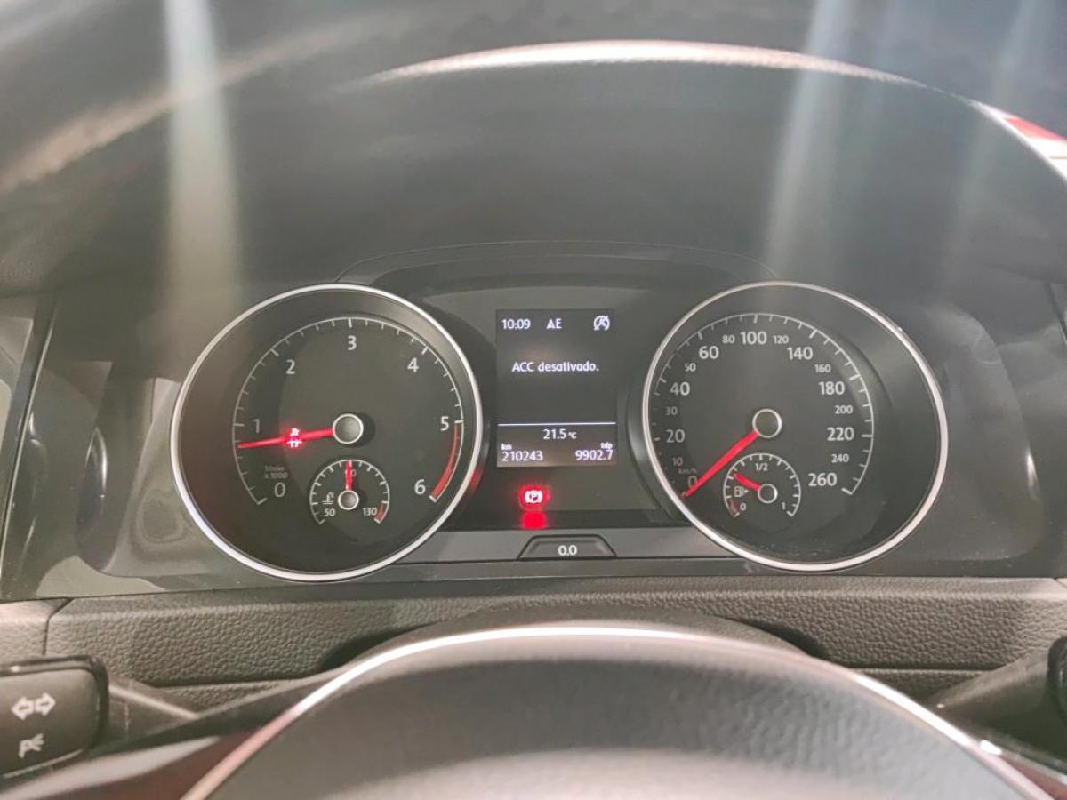volkswagen-golf-2020-diesel-1598cc