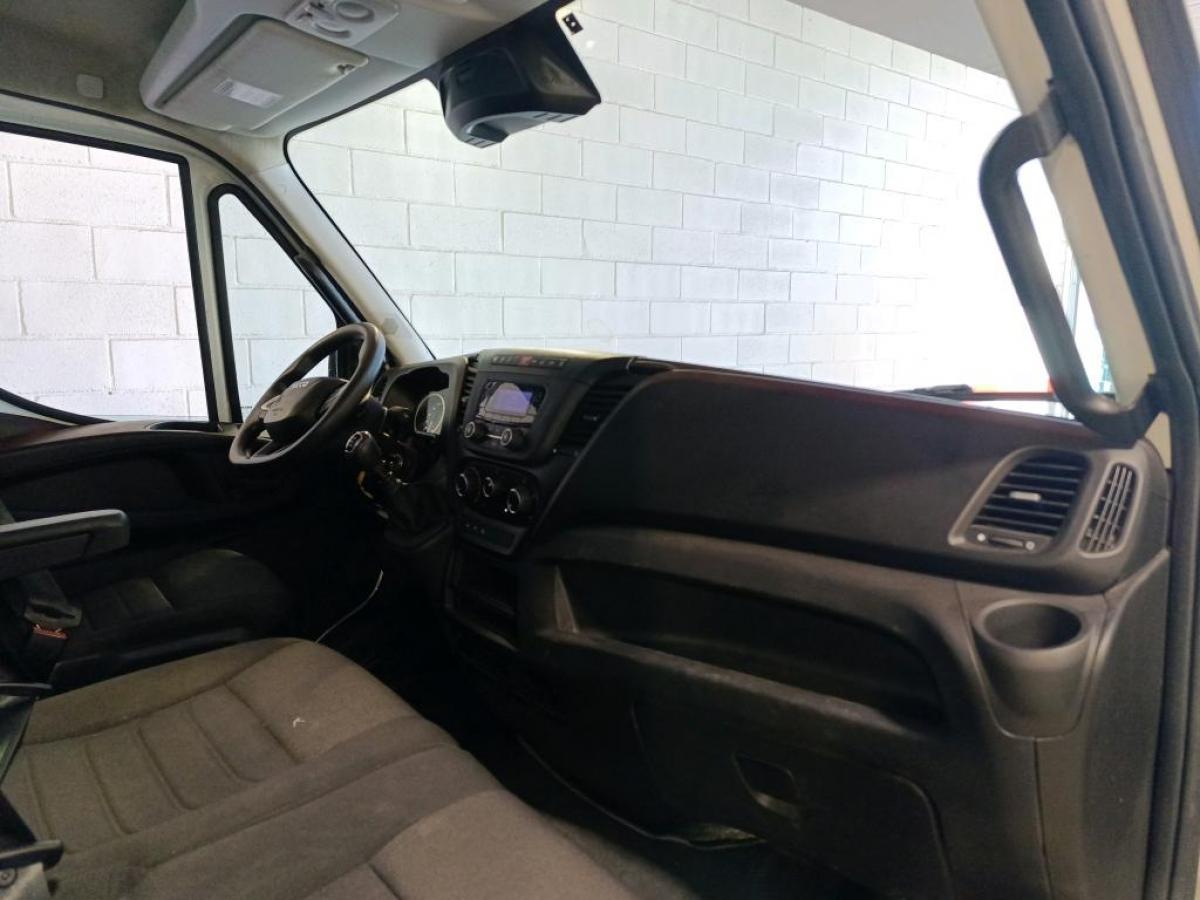 iveco-daily-2023-diesel-2287cc