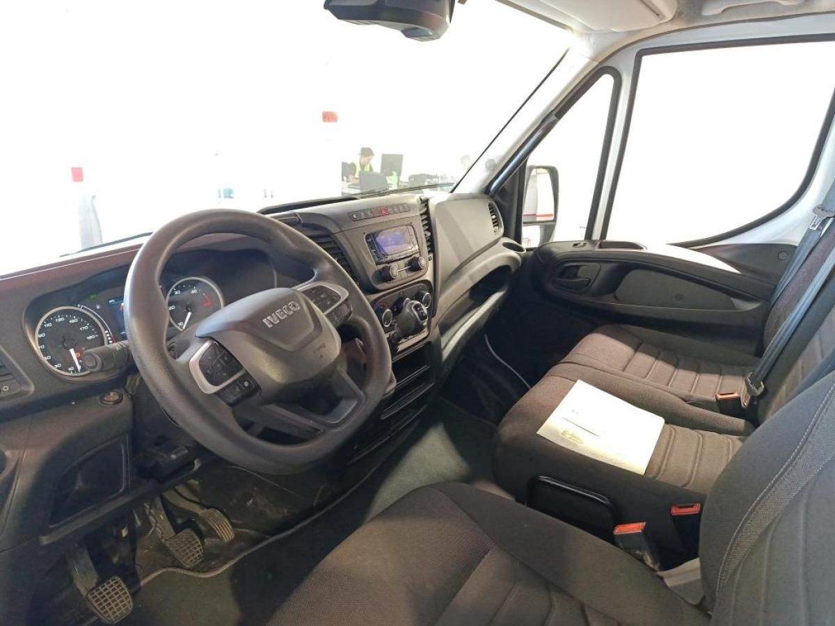 iveco-daily-2023-diesel-2287cc