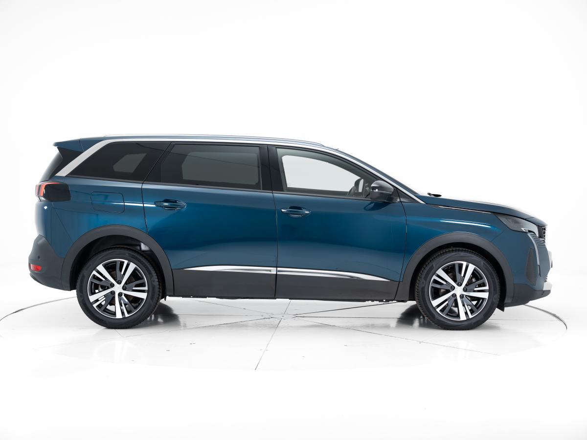 peugeot-5008-2023-diesel-1499cc