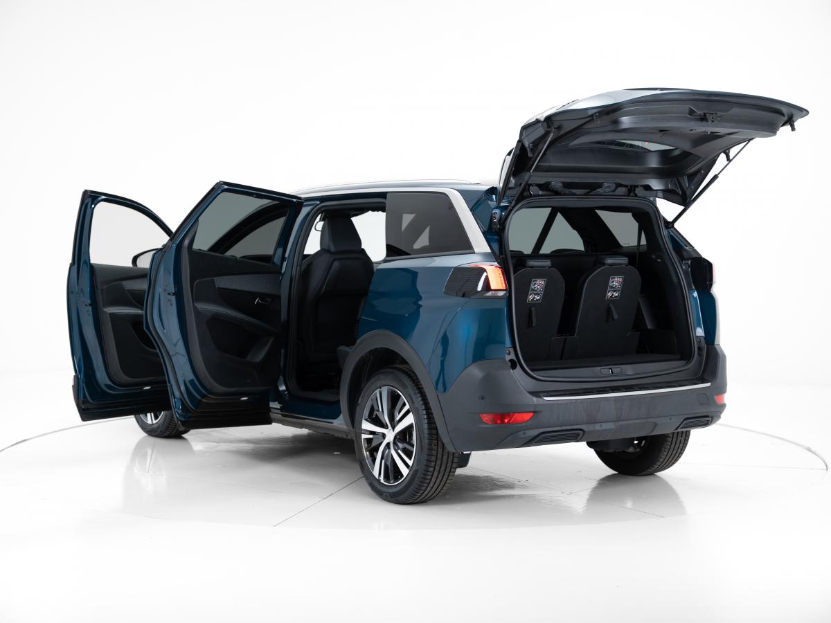 peugeot-5008-2023-diesel-1499cc