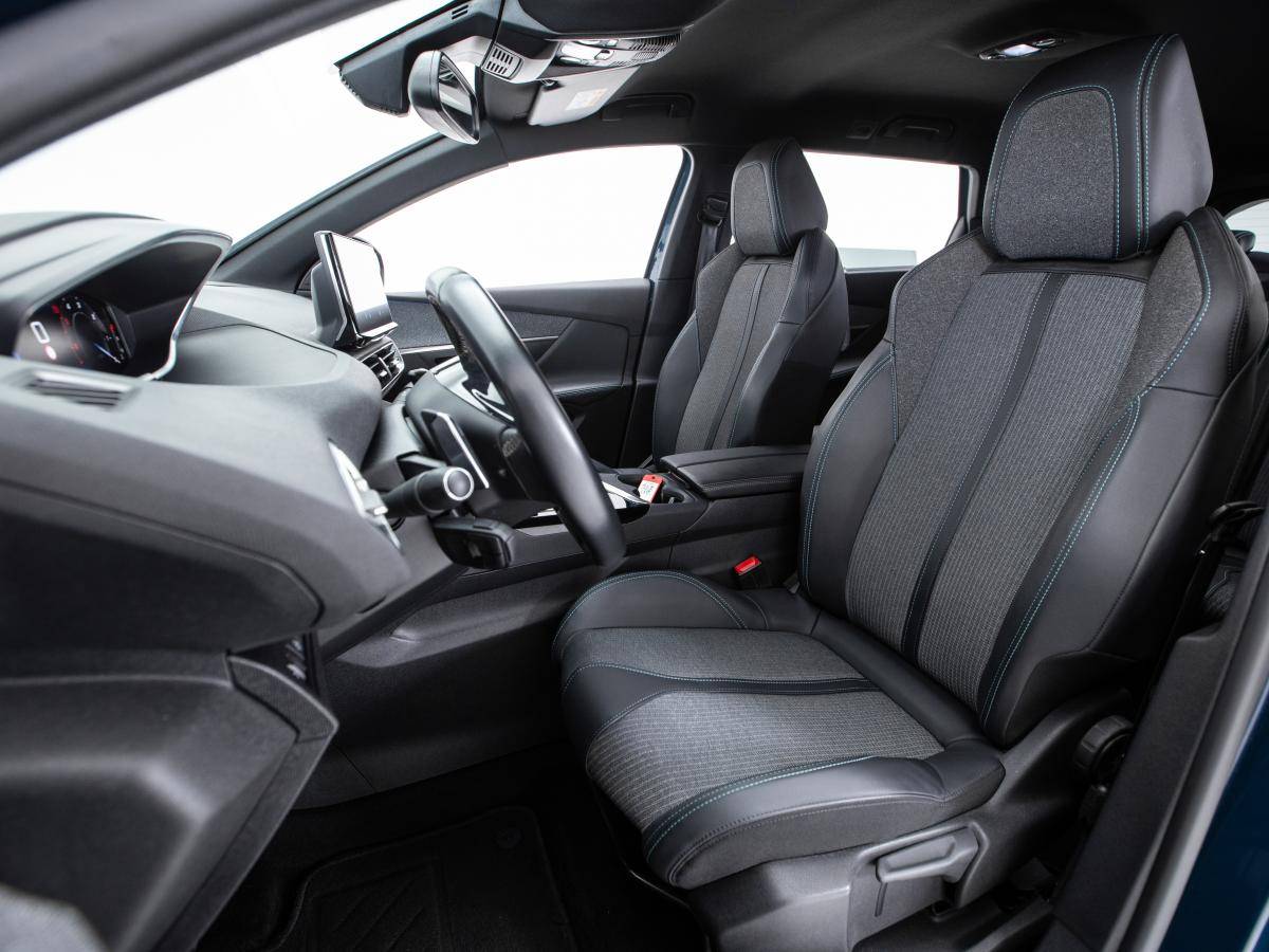 peugeot-5008-2023-diesel-1499cc