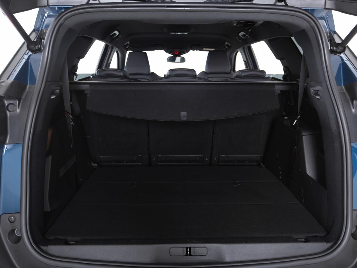 peugeot-5008-2023-diesel-1499cc