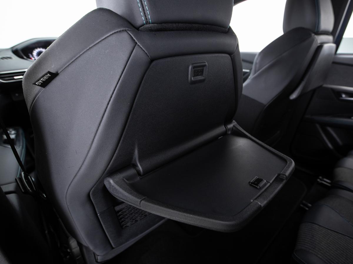 peugeot-5008-2023-diesel-1499cc