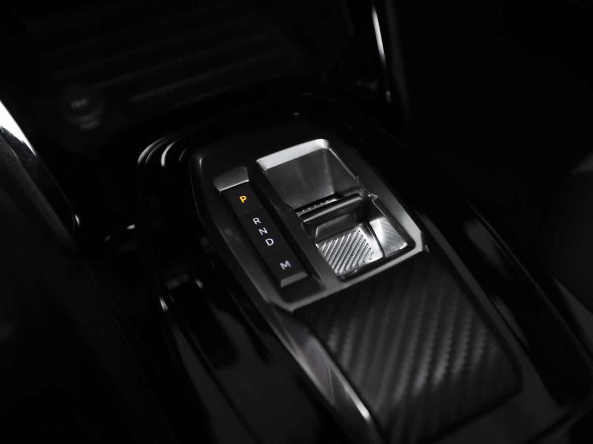 peugeot-2008-2024-gasolina-1199cc