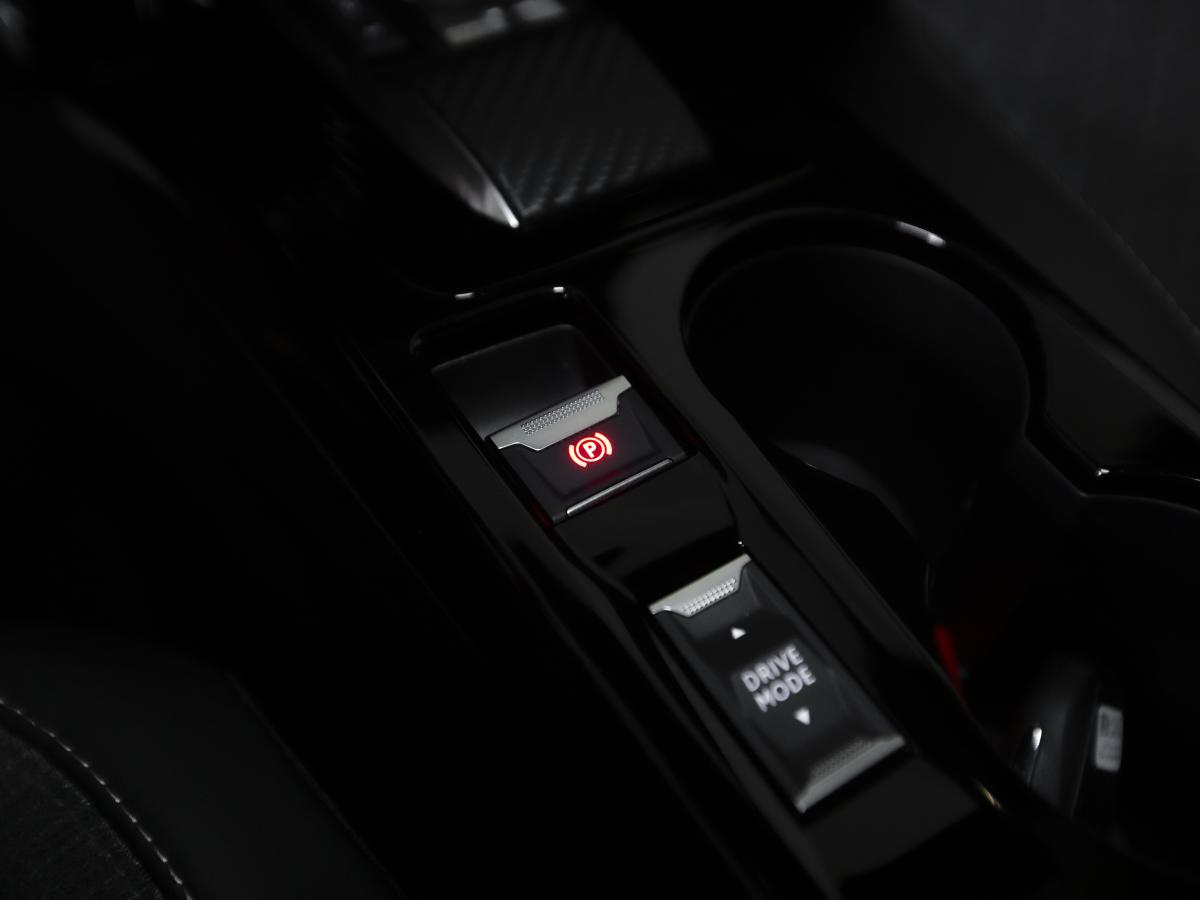 peugeot-2008-2024-gasolina-1199cc