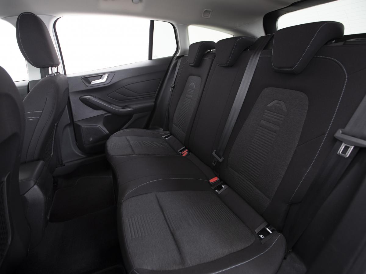 ford-focus-sw-2021-diesel-1499cc
