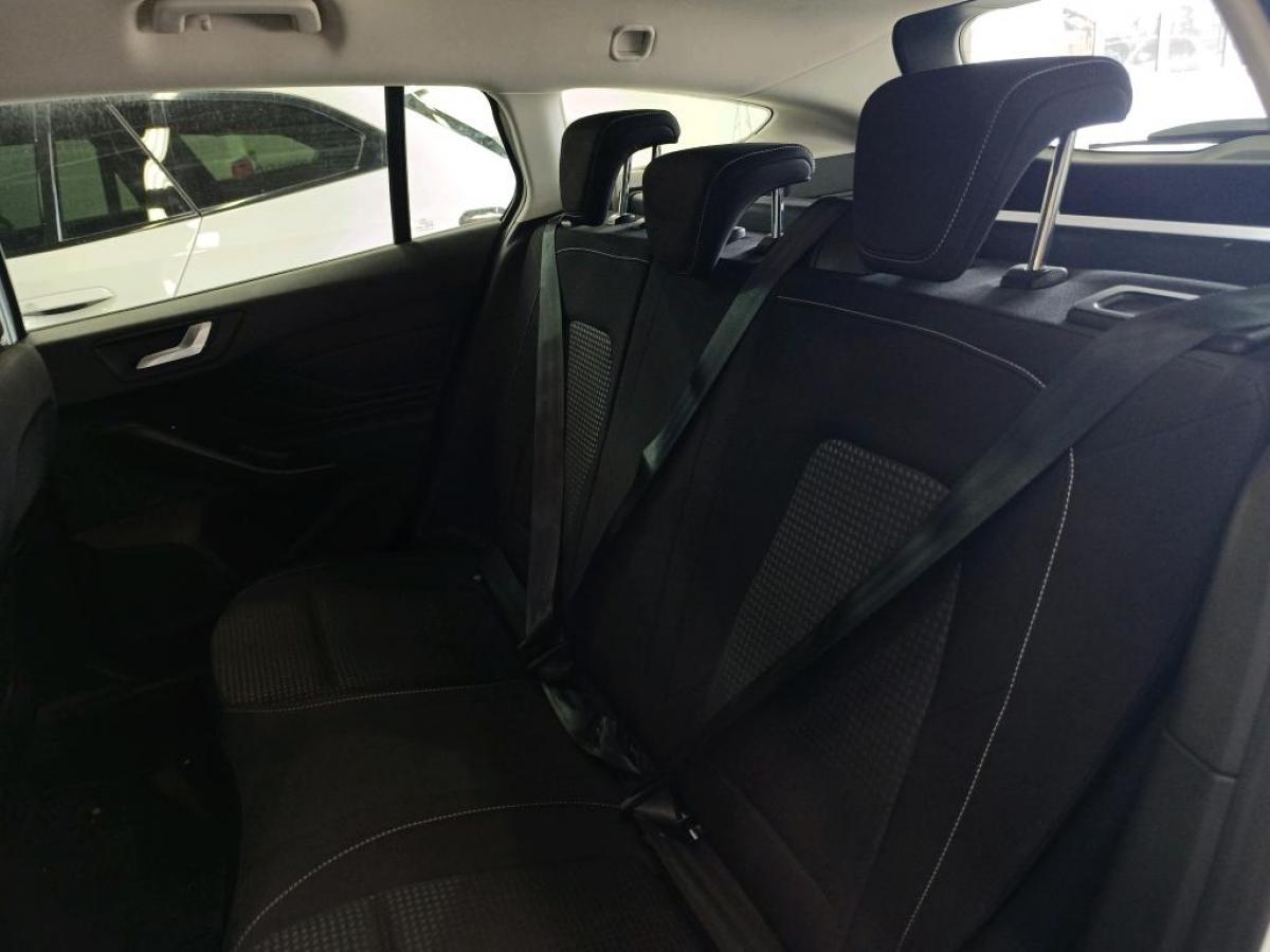 ford-focus-sw-2021-diesel-1499cc