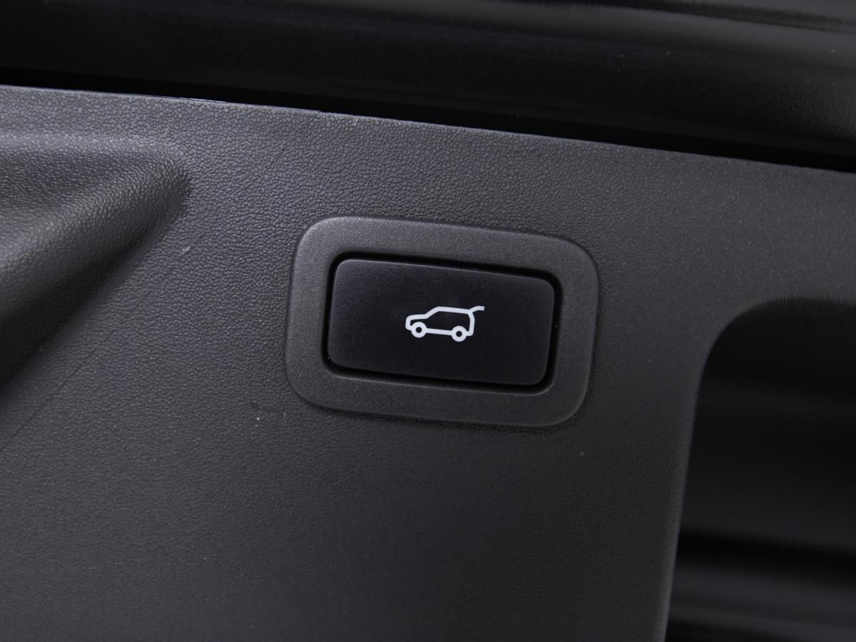 land-rover-discovery-sport-2016-diesel-1999cc