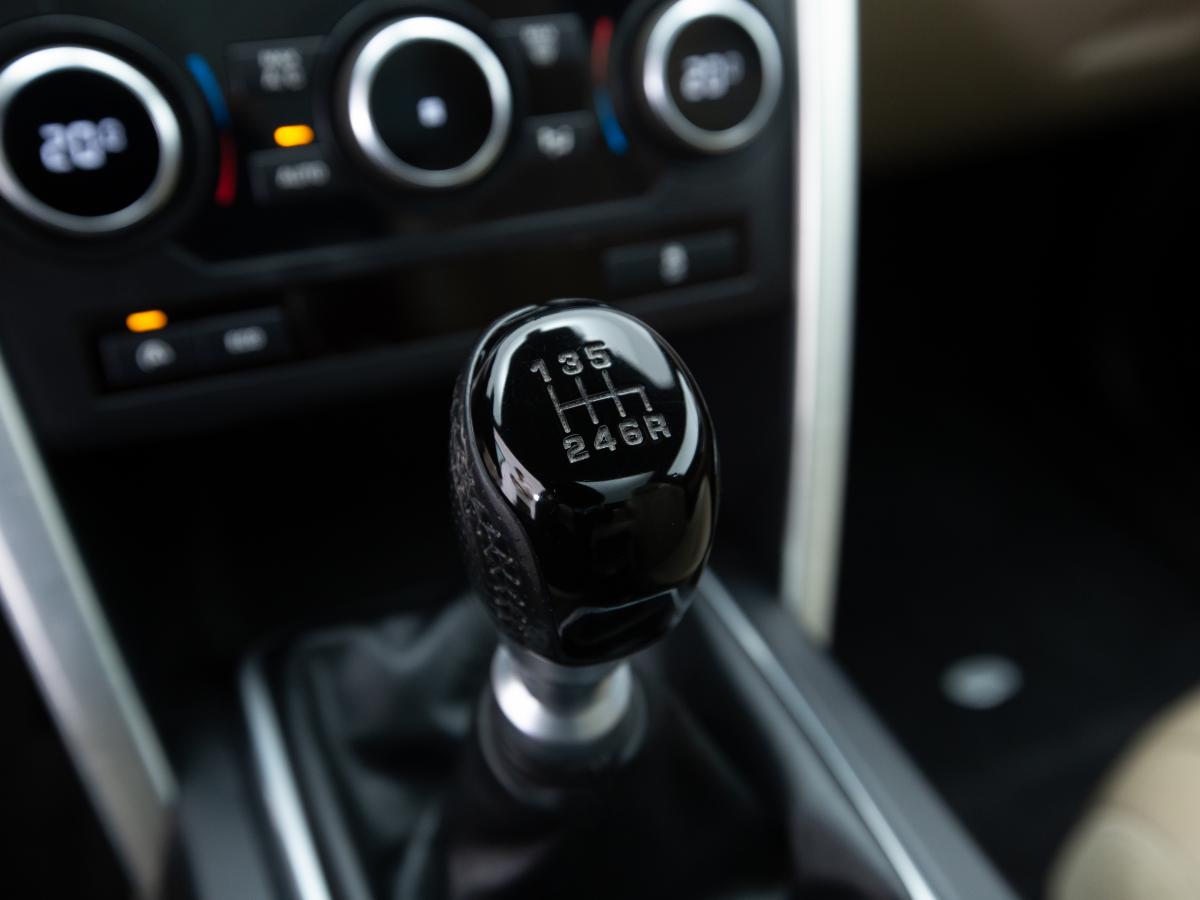 land-rover-discovery-sport-2016-diesel-1999cc