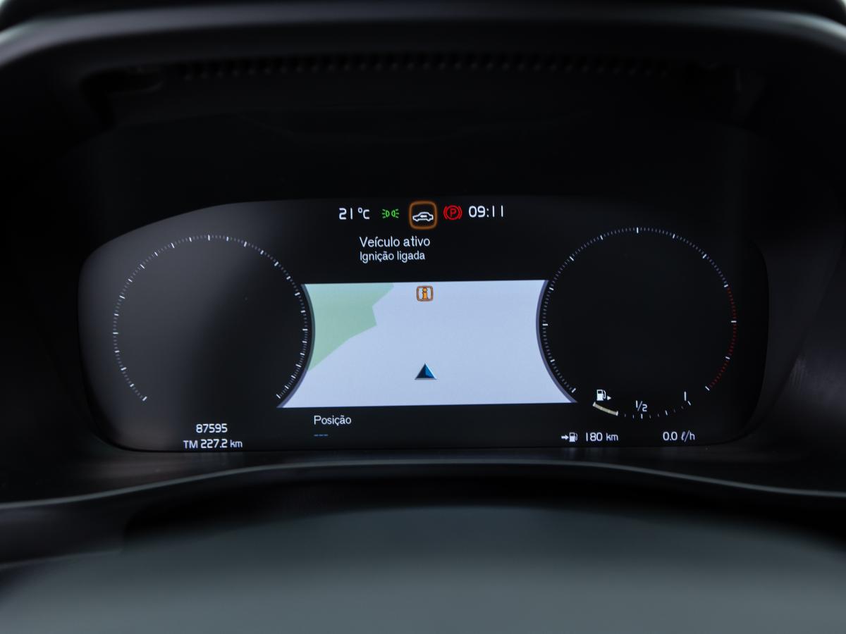 volvo-xc40-2019-diesel-1969cc