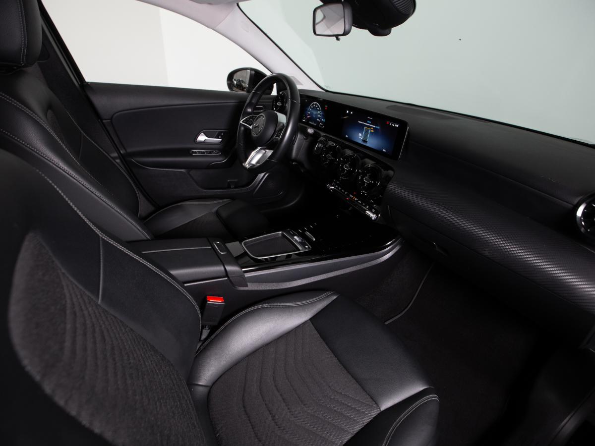 mercedes-benz-classe-a-2023-hibrido-a-gasolina-1332cc