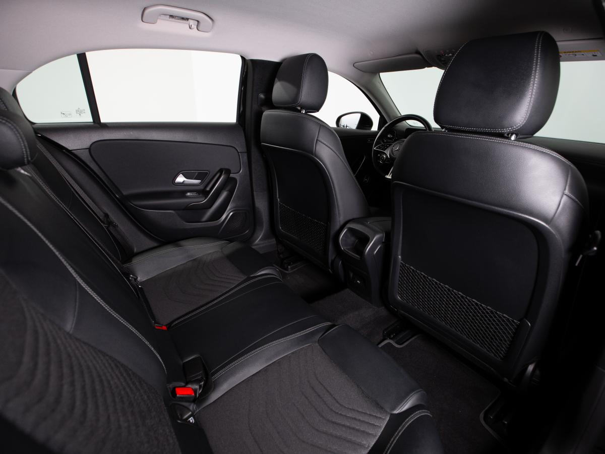 mercedes-benz-classe-a-2023-hibrido-a-gasolina-1332cc