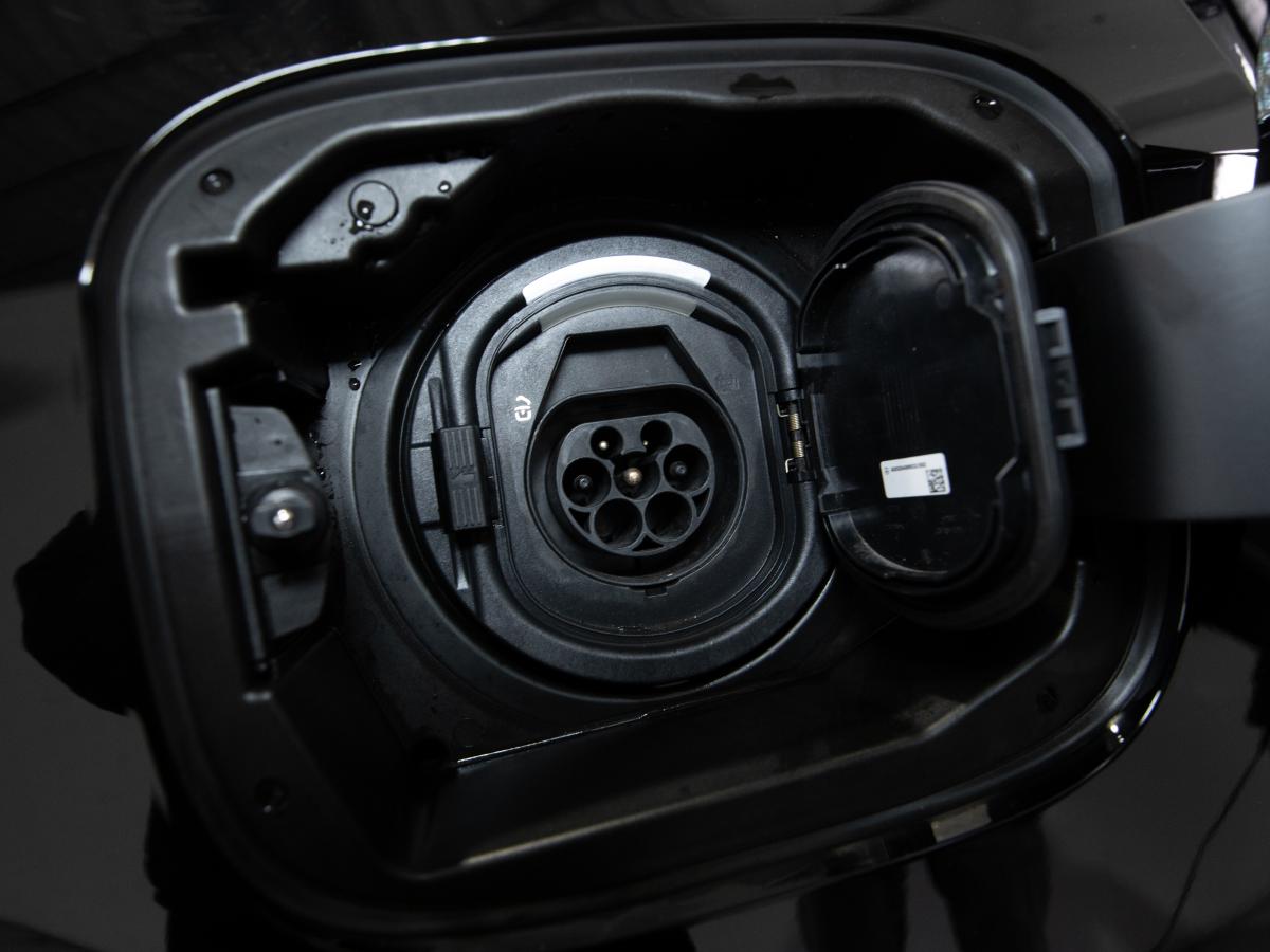 mercedes-benz-classe-a-2023-hibrido-a-gasolina-1332cc