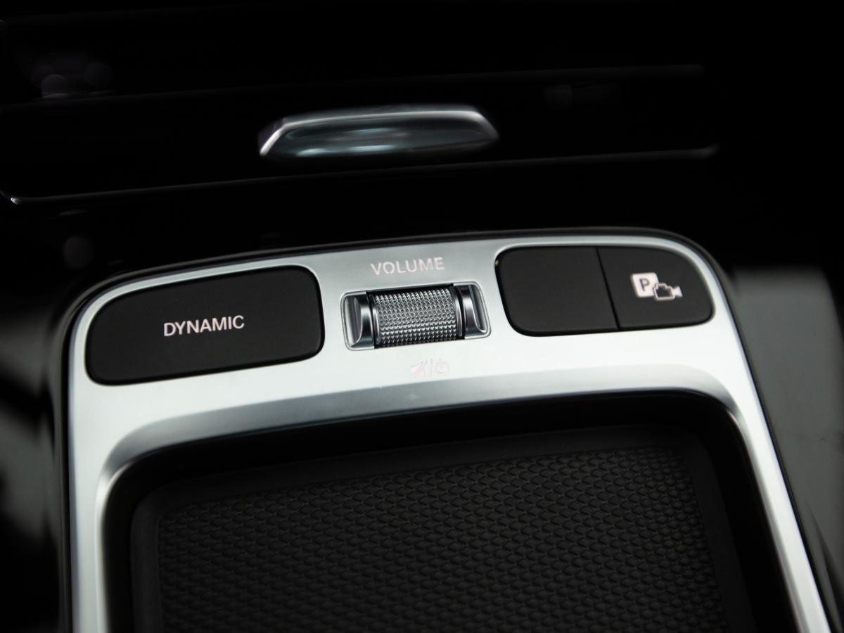 mercedes-benz-classe-a-2023-hibrido-a-gasolina-1332cc