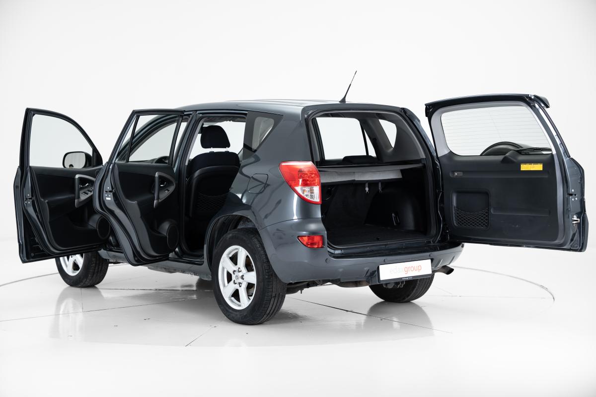 toyota-rav4-2006-diesel-2231cc