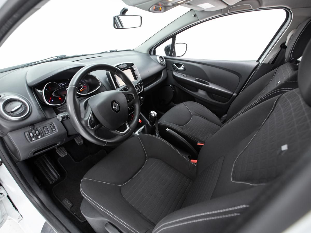 renault-clio-sport-tourer-2016-diesel-1461cc