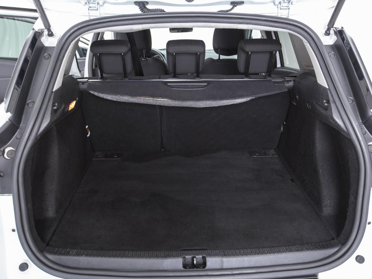 renault-clio-sport-tourer-2016-diesel-1461cc