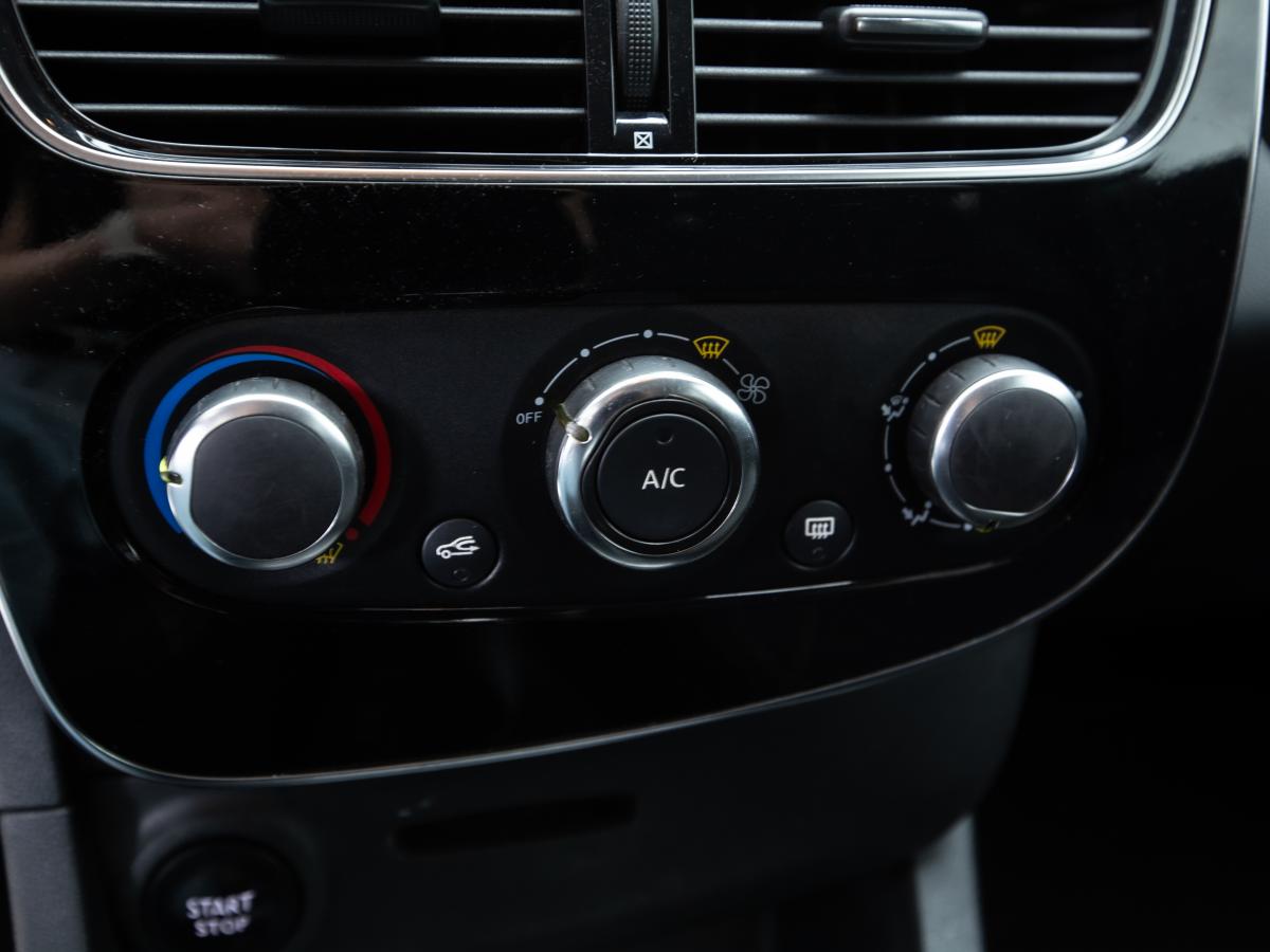 renault-clio-sport-tourer-2016-diesel-1461cc