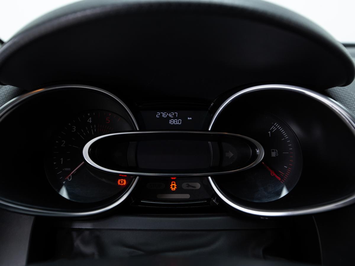 renault-clio-sport-tourer-2016-diesel-1461cc