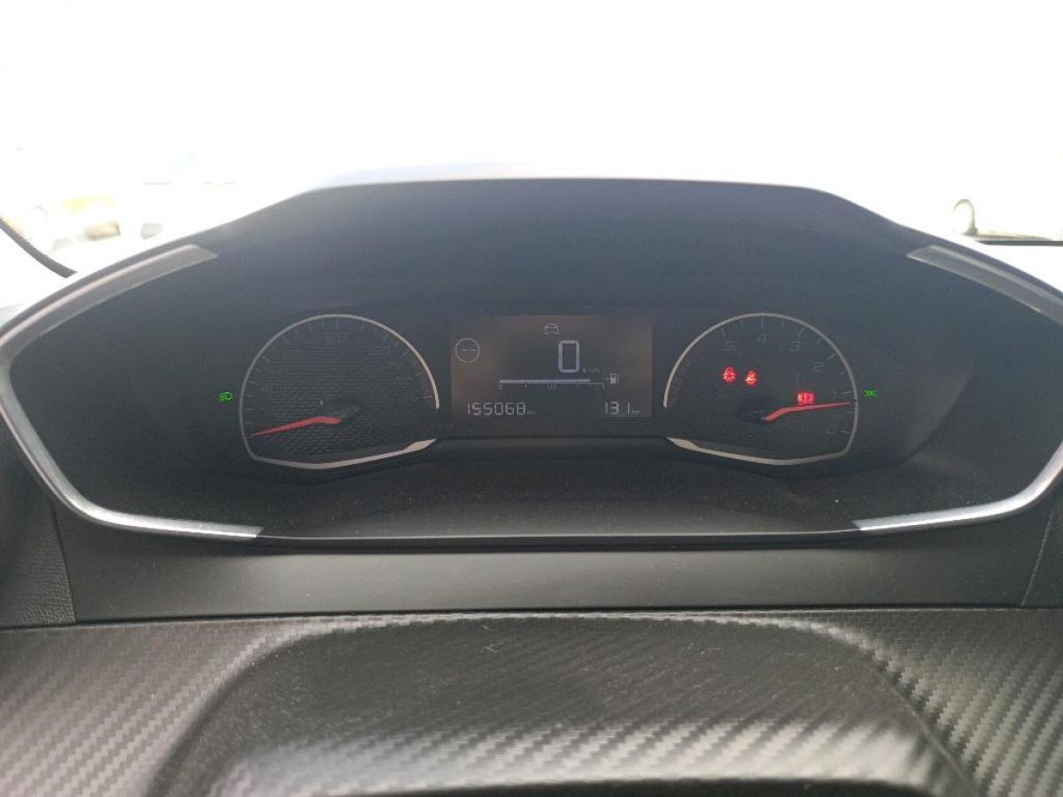 peugeot-208-2021-gasolina-1199cc
