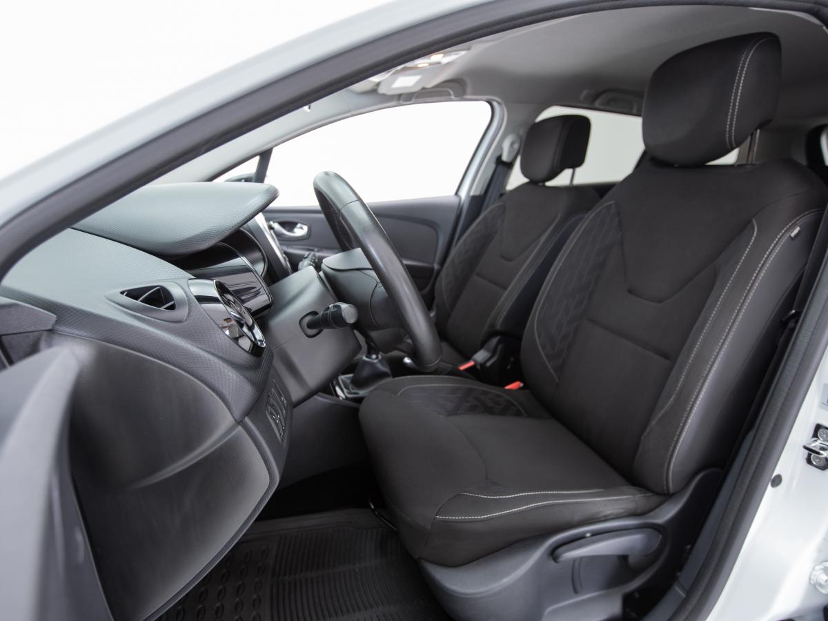 renault-clio-sport-tourer-2018-diesel-1461cc