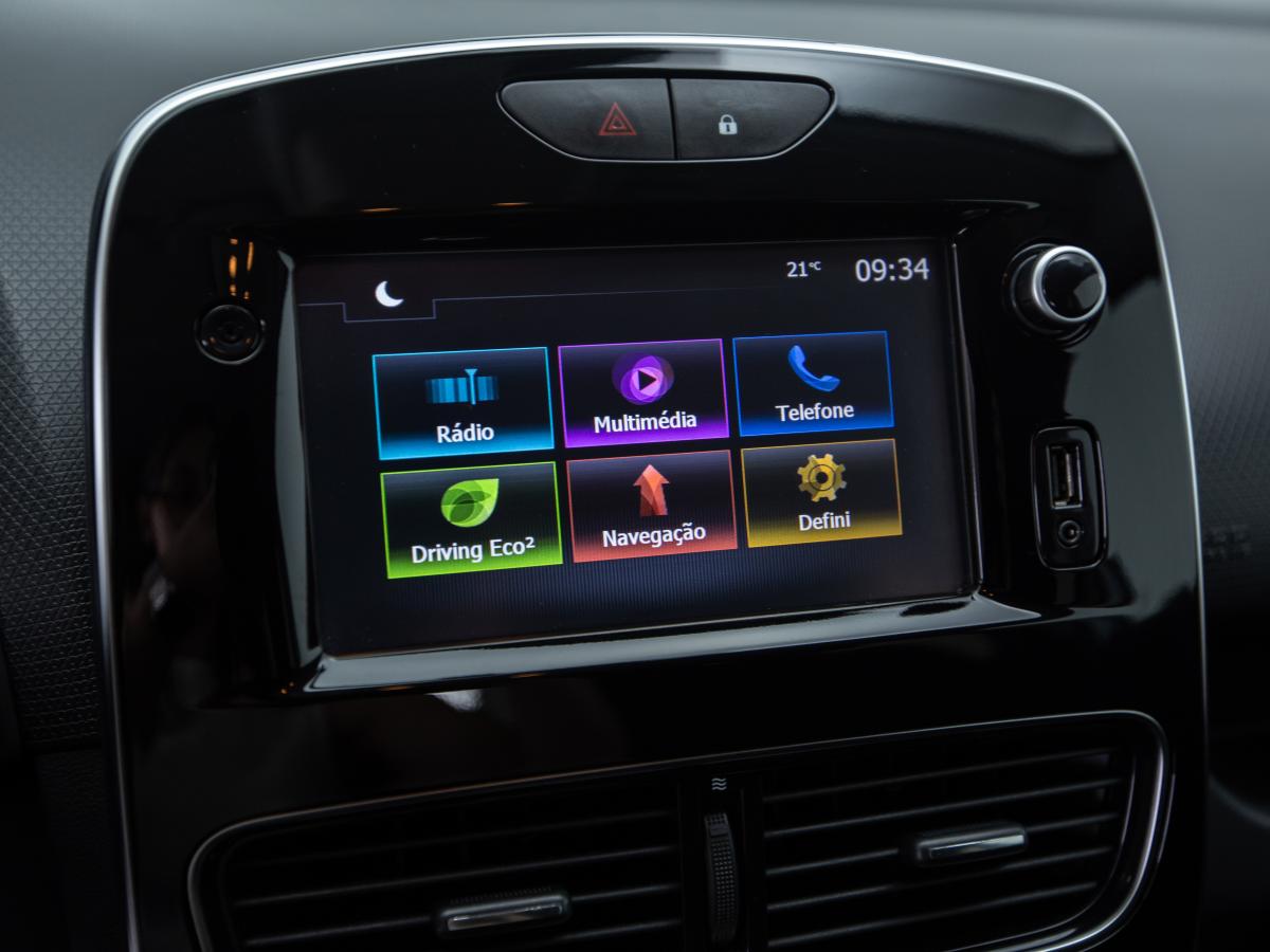 renault-clio-sport-tourer-2018-diesel-1461cc
