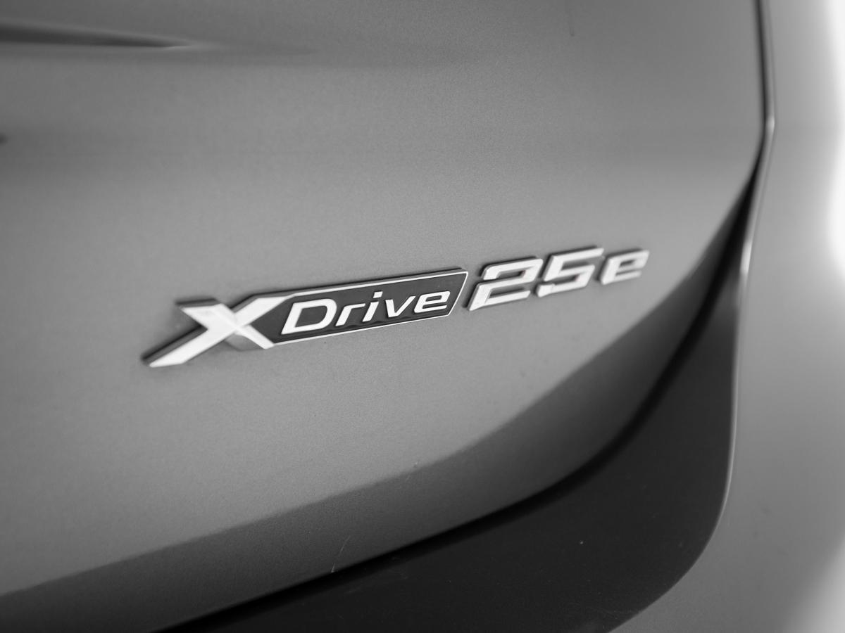 bmw-x1-2021-hibrido-a-gasolina-1499cc