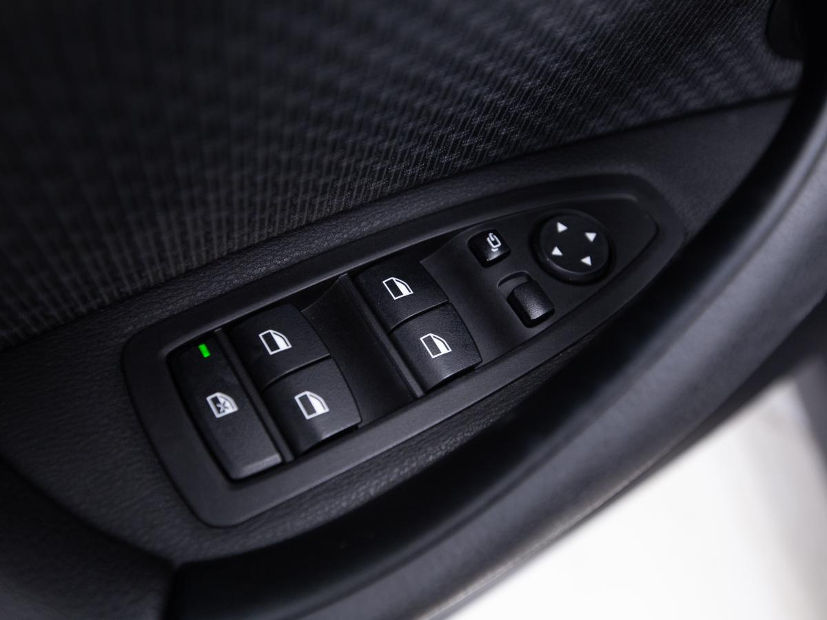 bmw-x1-2021-hibrido-a-gasolina-1499cc