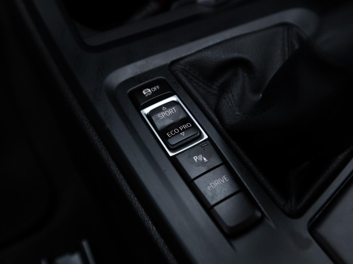 bmw-x1-2021-hibrido-a-gasolina-1499cc