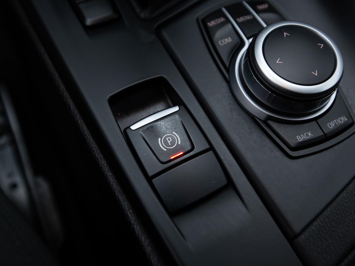bmw-x1-2021-hibrido-a-gasolina-1499cc