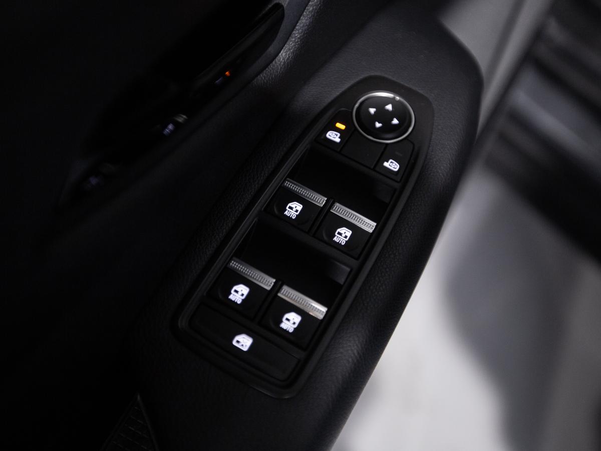 renault-megane-e-tech-2023-eletrico-0cc