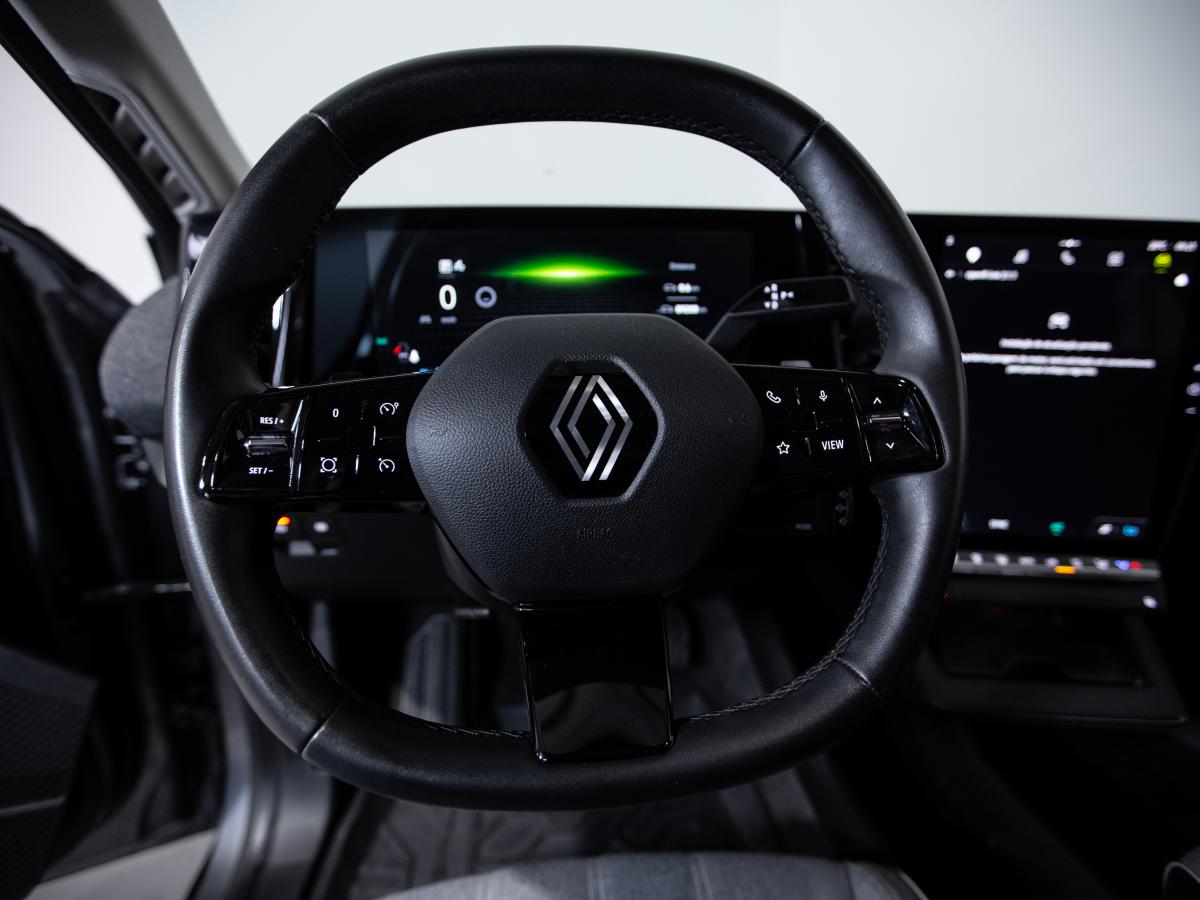 renault-megane-e-tech-2023-eletrico-0cc