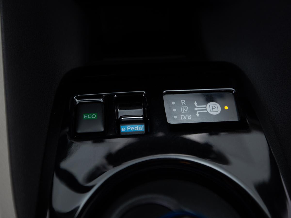 nissan-leaf-2022-eletrico-0cc