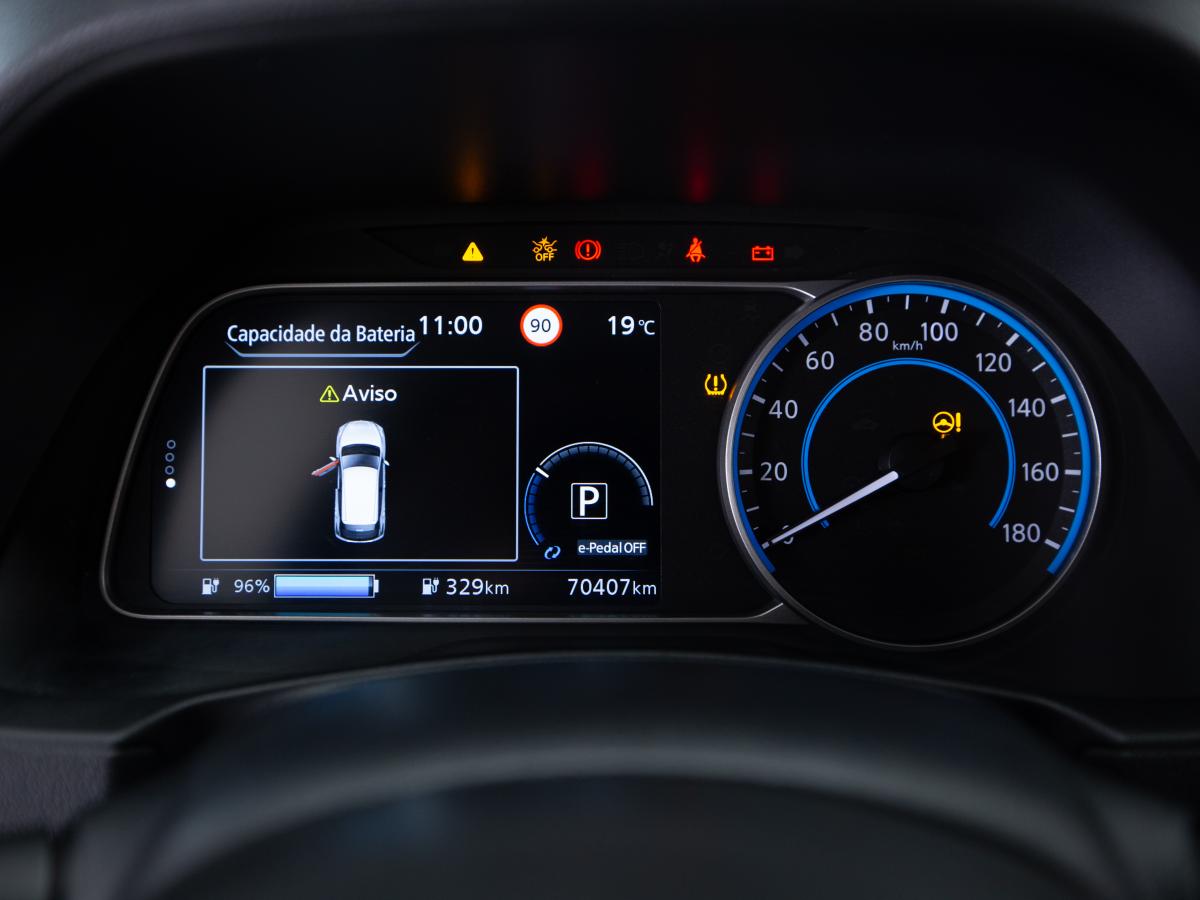 nissan-leaf-2022-eletrico-0cc