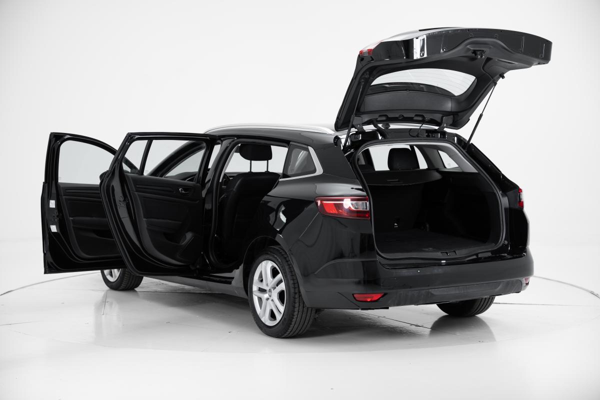 renault-megane-sport-tourer-2017-diesel-1461cc
