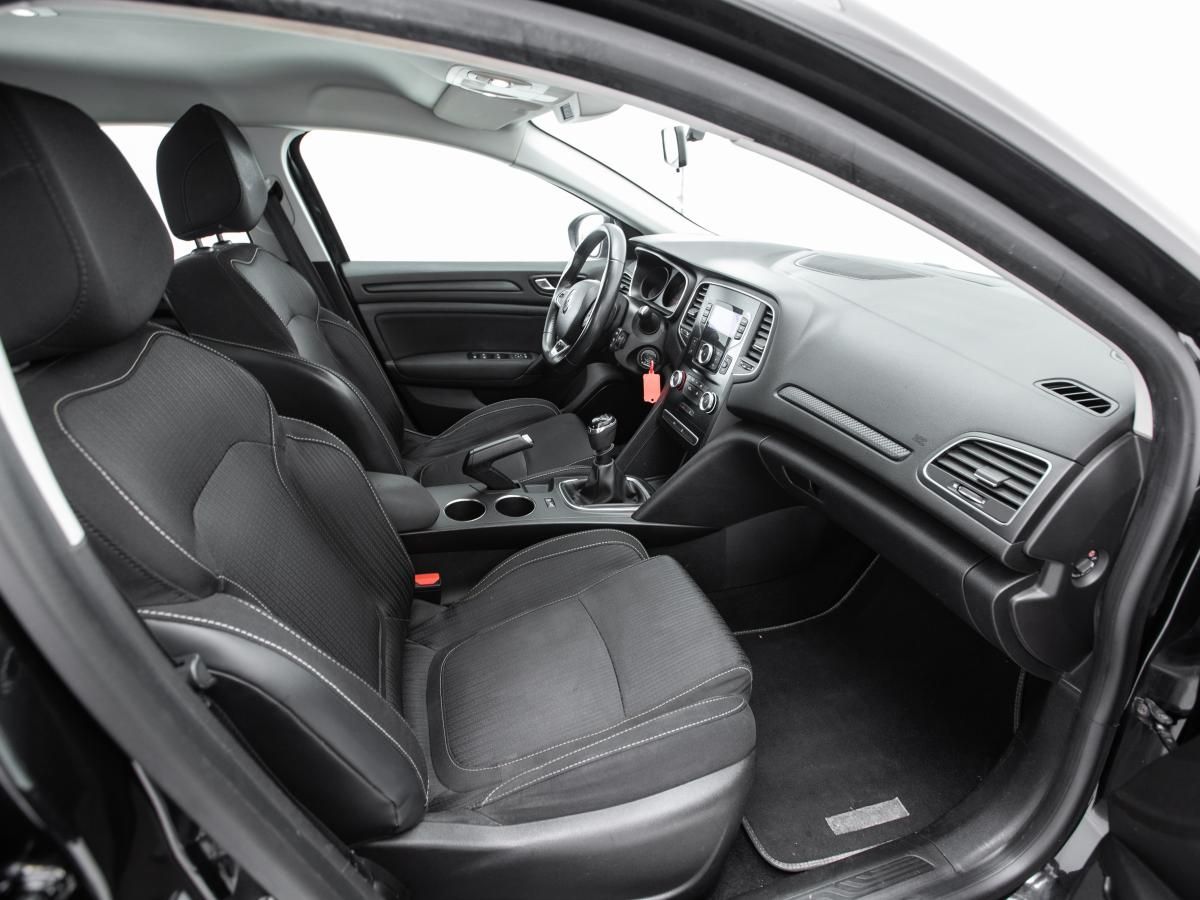 renault-megane-sport-tourer-2017-diesel-1461cc