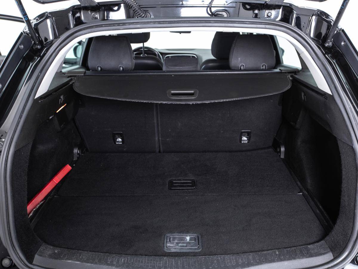 renault-megane-sport-tourer-2017-diesel-1461cc