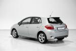 toyota-auris-2011-hibrido-a-gasolina-1798cc