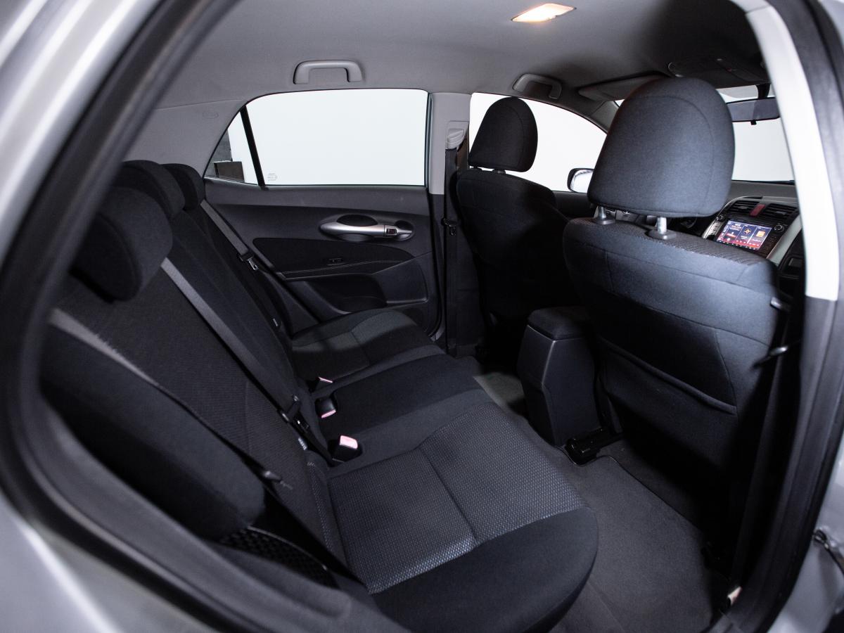 toyota-auris-2011-hibrido-a-gasolina-1798cc