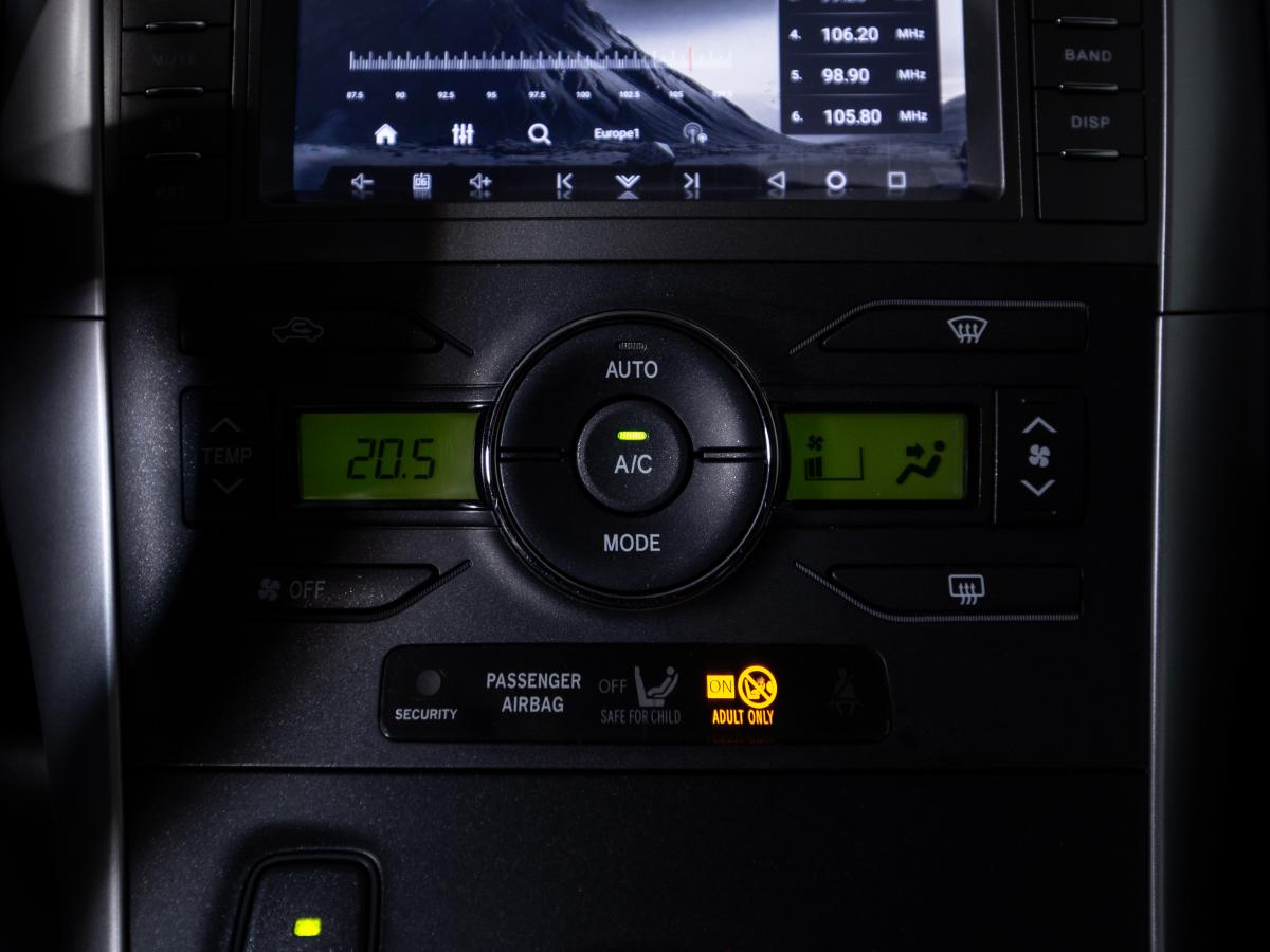 toyota-auris-2011-hibrido-a-gasolina-1798cc