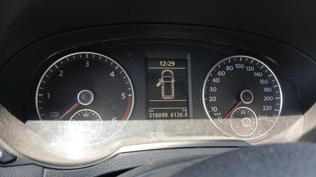 volkswagen-sharan-2011-diesel-1968cc