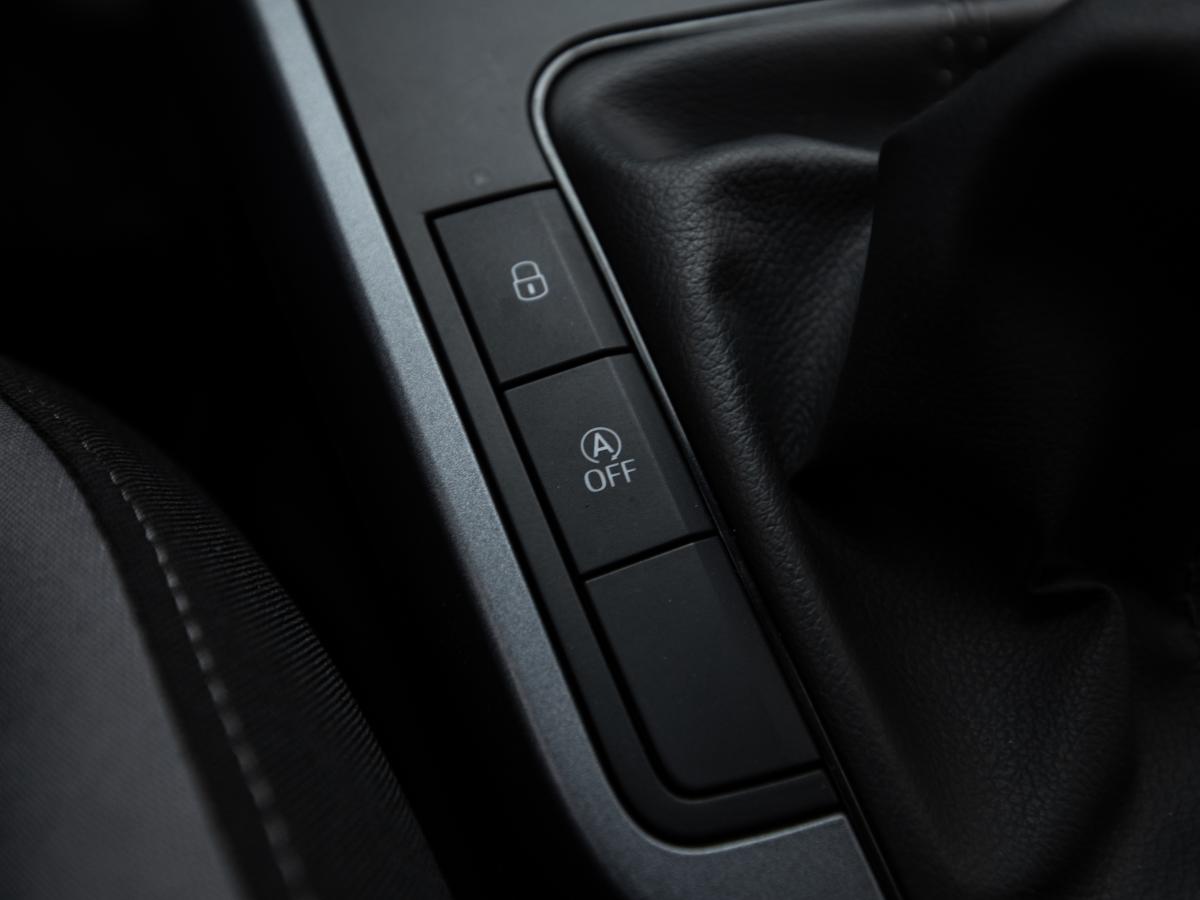 seat-arona-2019-diesel-1598cc