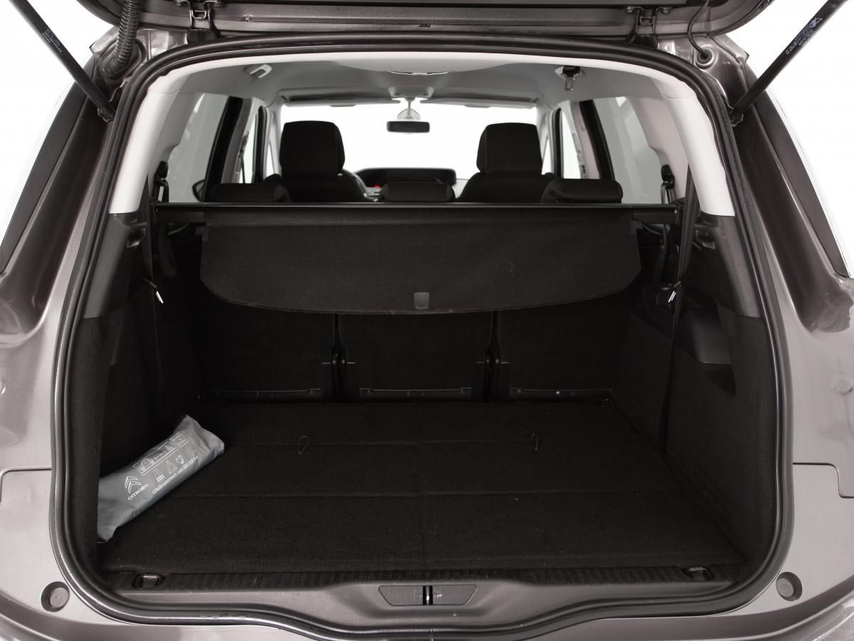 citroen-spacetourer-2021-diesel-1499cc